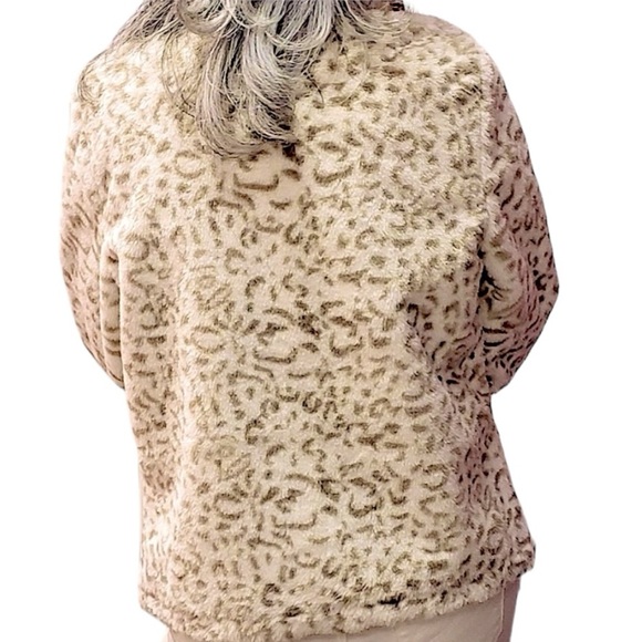 Andree By Unit SNOW LEOPARD PRINT PLUSH FAUX FUR SHERPA FULL ZIP JACKET Sz Large - Picture 5 of 8